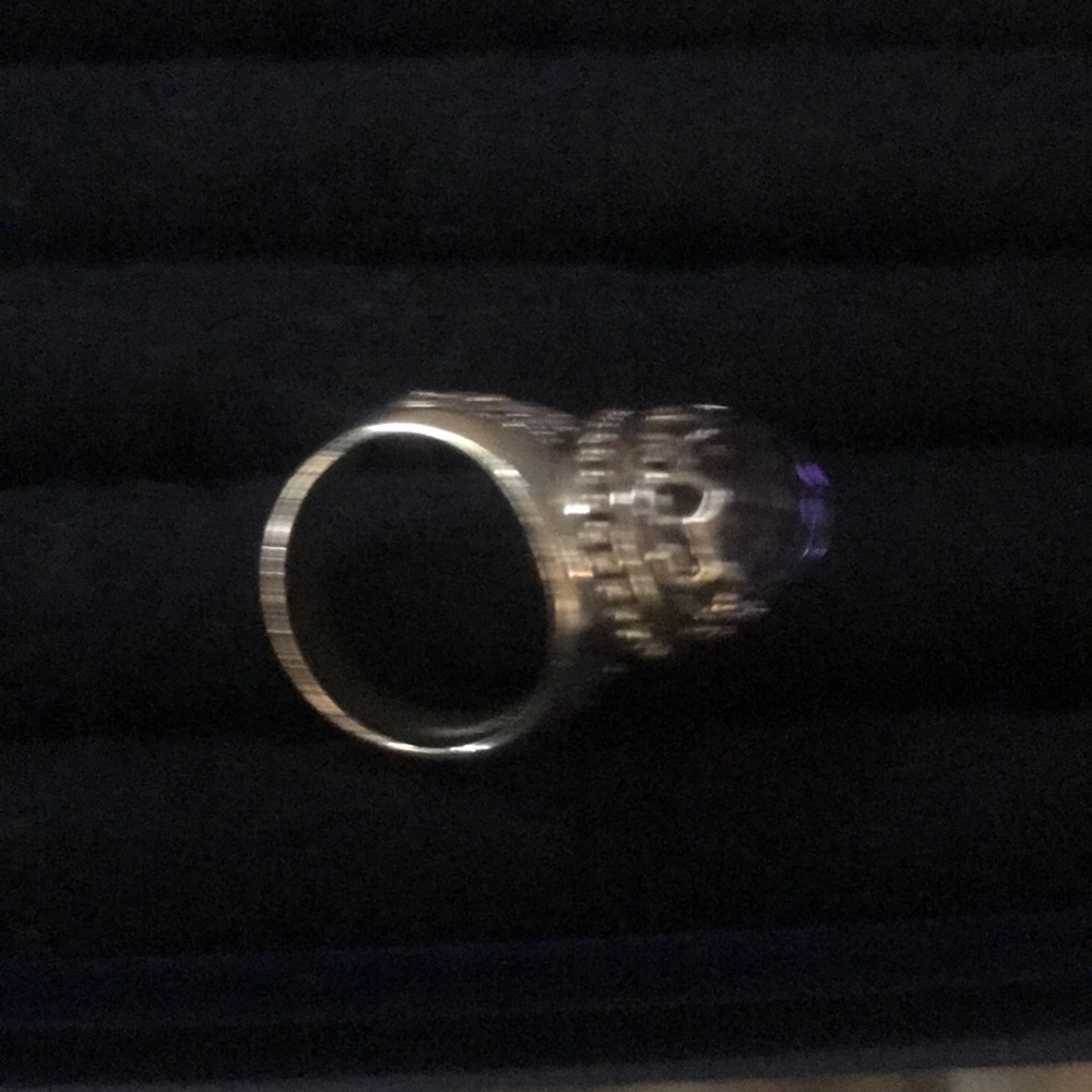 ring - Picture 4 of 4